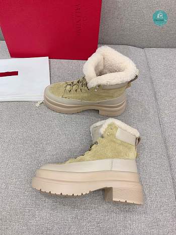 Valentino Boots in Beige 001