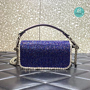 Valentino Garavani Locò Crystals Small Shoulder Bag In Lilac 20x11x5 cm - 4