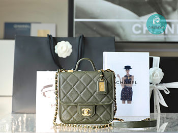Chanel 22K Caviar Top Handle In Green 20.5x17x6cm