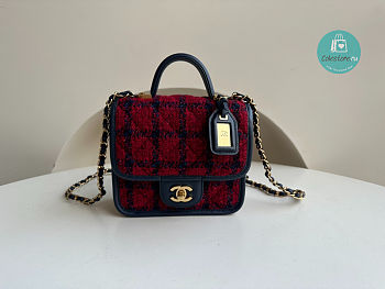 Chanel 22K Wool Tweed In Red 17x20.5x6cm