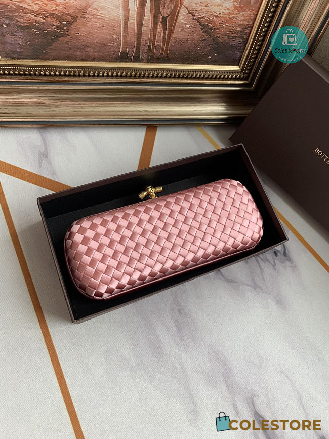 Bottega Veneta Stretch Knot Clutch In Pink 25x4x10cm - 1