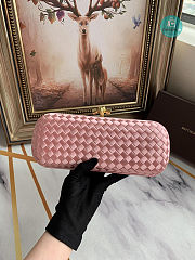 Bottega Veneta Stretch Knot Clutch In Pink 25x4x10cm - 3