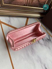 Bottega Veneta Stretch Knot Clutch In Pink 25x4x10cm - 2