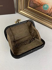 Bottega Veneta Woven Mini Knot Clutch In Black 20x5x12cm - 6