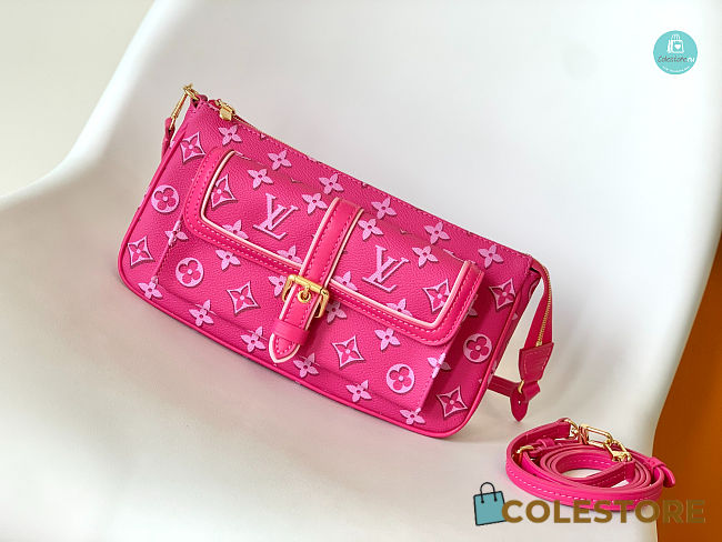 Louis Vuitton Maxi Multi Pochette Accessoires Pink 13.5 x 23.5 x 4 cm - 1