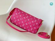 Louis Vuitton Maxi Multi Pochette Accessoires Pink 13.5 x 23.5 x 4 cm - 4