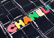 Chanel 22 Handbag Wool Tweed & Gold-Tone Metal Multicolor 38 × 42 × 8 cm - 3
