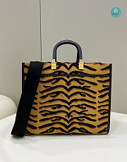 Fendi Sunshine Medium Shopper bag from the Spring Festival Capsule Collection 37x14x30cm - 6