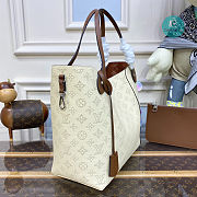 Louis Vuitton Hina MM Mahina Leather Handbag In Cream 46x29.5x17cm - 6
