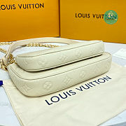 Louis Vuitton Multi Pochette Accessoires in Cream 25x14.5x4.5 cm - 6