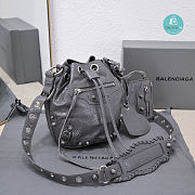 Colestore Balenciaga XS Le Cagole Bucket Bag In Grey 15x20x18cm - 5