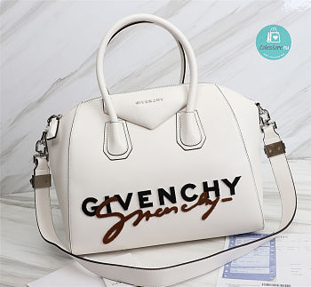 Givenchy Signature Antigona Bag In White 33x20x28cm
