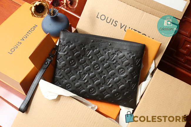 Louis Vuitton Pochette To-Go G65 30.0 x 21.5 x 1.0 cm - 1