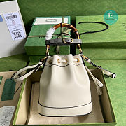 Gucci Diana Mini Bucket Bag In White 19x30.5x6 cm - 3