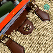 Gucci Diana Medium Tote Bag Raffia 35x30x14cm - 6