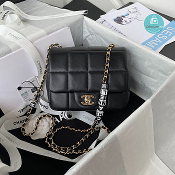 Chanel 23C Mini Shoulder Bag White 17x14x7cm