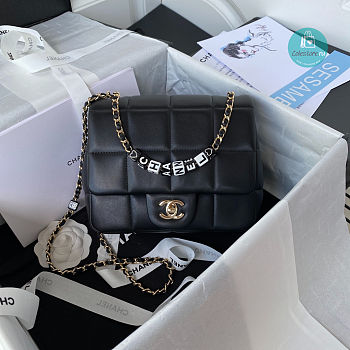Chanel 23C Shoulder Bag White 19x16x7.5cm