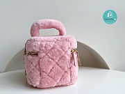 Chanel Small Vanity Case Shearling Pink 21x17x17cm - 4