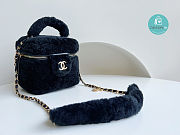 Chanel Small Vanity Case Shearling Black 21x17x17cm - 6