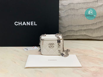 Chanel 22S CoCo Mini Vanity White Enamel Buckle 12 cm