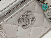 Chanel 22S CoCo Mini Vanity White Enamel Buckle 12 cm - 6