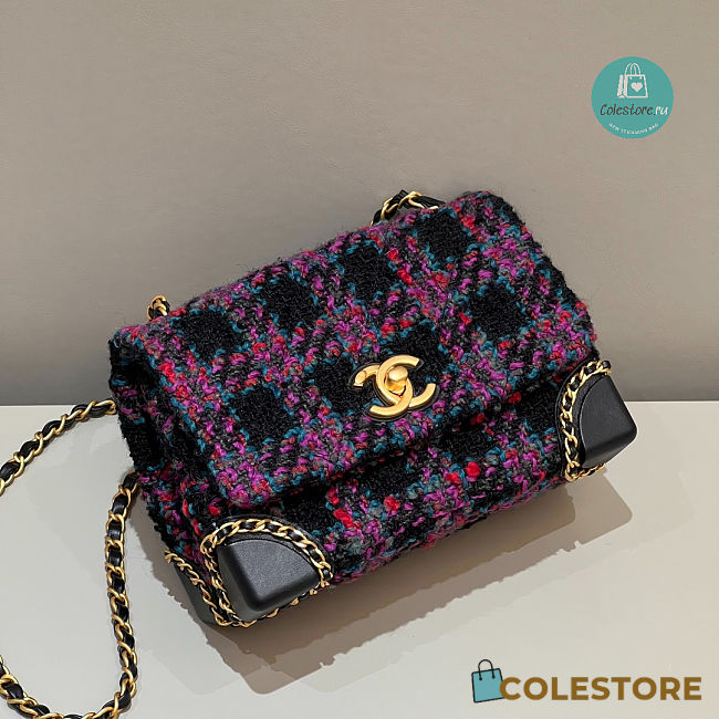 Chanel 22K Mini Flap Bag in Wool Purple Tweed 14x19x10cm - 1