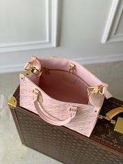 Louis Vuiiton OnTheGo PM Monogram Empreinte leather Light Pink 25 x 19 x 11.5 cm   - 3