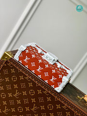 Louis Vuitton Petite Malle Monogram embossed Lambskin 20x12.5x6cm - 5