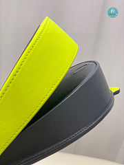 Loewe X Smiley Heel Leather Pouch Shoulder Bag In Neon 17.5x15x4.5cm - 4