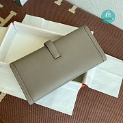 Hermes Pochette Jige Elan 29 Swift Clutch Taupe  - 4