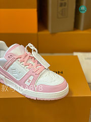 Louis Vuitton Trainer Sneakers in Pink  - 3