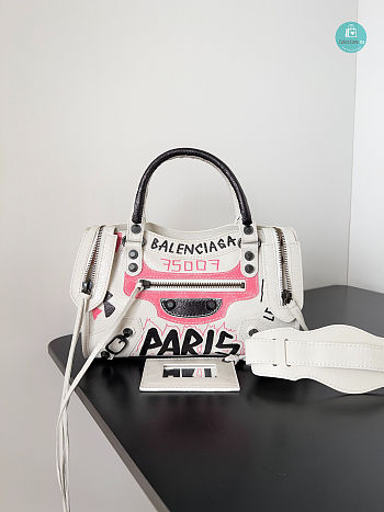 Colestore Balenciaga Agneau Graffiti Shoulder Bag Large White Pink 30x10x20cm