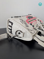 Colestore Balenciaga Agneau Graffiti Shoulder Bag Large White Pink 30x10x20cm - 5