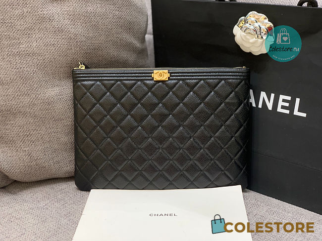 Chanel Classic Clutch In Carviar 28 x 20 x 2 cm - 1