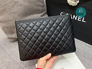 Chanel Classic Clutch In Carviar 28 x 20 x 2 cm - 6