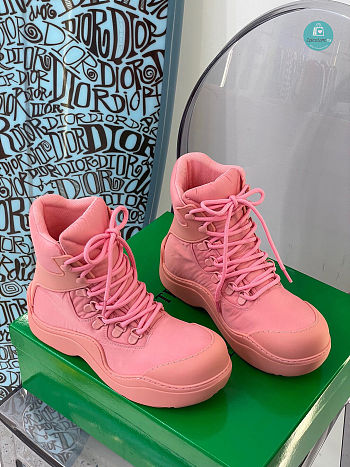 Bottega Veneta Puddle Bomber In Pink 