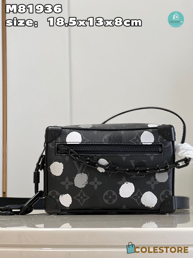 Louis Vuitton x Yayoi Kusama Mini Soft Trunk Monogram Eclipse Black/Silver 18.5x13x8cm - 1