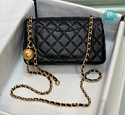 Chanel Classic Flap Pearl Crush Rectangle Black Lambskin 20x13x7 cm - 2