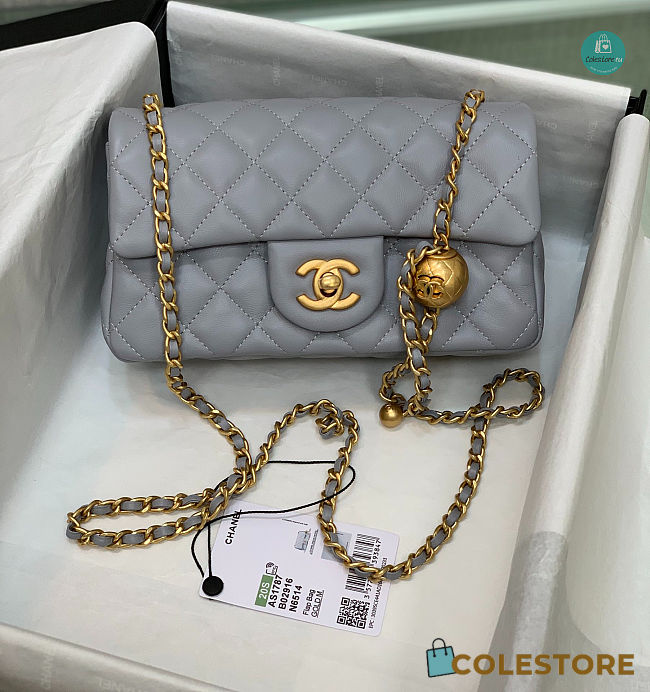 Chanel Classic Flap Pearl Crush Rectangle Gray Lambskin 20x13x7 cm - 1