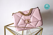 Chanel 19 Flap Bag In Pink 16x26x9cm - 3