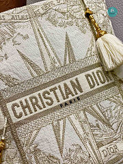 Dior D-BUBBLE BUCKET BAG Beige Multicolor Rêve d'Infini Embroidery 16x25x16cm - 2