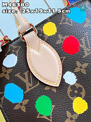 Louis Vuitton The LVxYK OnTheGo PM 25x19x11.5cm - 3