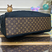 Louis Vuitton Econyl Onthego MM Pillow Black Bag Puffer Giant Flower Monogram 34x26x13cm - 3