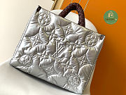 Louis Vuitton Econyl Onthego MM Pillow Silver Bag Puffer Giant Flower Monogram 34x26x13cm - 6