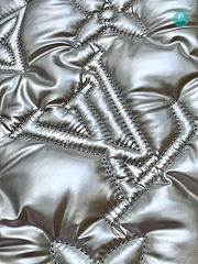 Louis Vuitton Econyl Onthego MM Pillow Silver Bag Puffer Giant Flower Monogram 34x26x13cm - 2