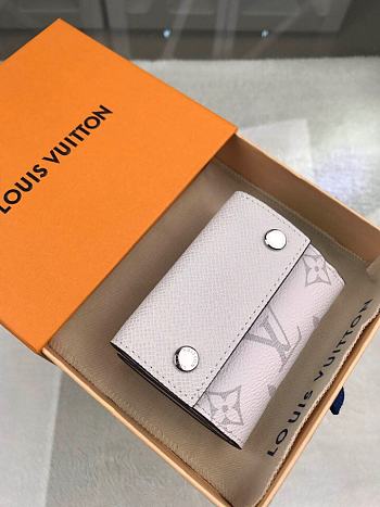  Louis Vuitton Discovery Compact Wallet 9.7 x 7.0 x 2.0 cm