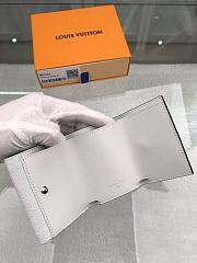  Louis Vuitton Discovery Compact Wallet 9.7 x 7.0 x 2.0 cm - 5