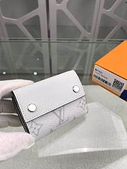  Louis Vuitton Discovery Compact Wallet 9.7 x 7.0 x 2.0 cm - 3