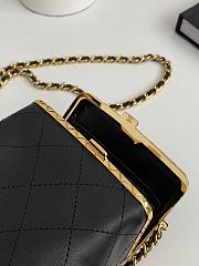 Chanel 22S Bucket Small With Chain Black Lambskin 14x11x8cm - 4