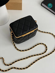 Chanel Lock Frame Vanity Case with Chain Quilted Lambskin Small Black 11x9x7.5cm - 2